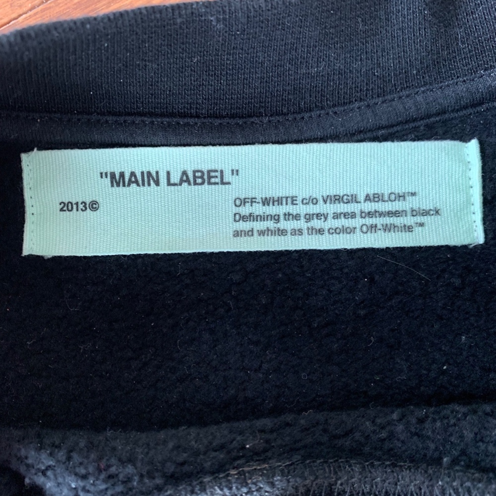 off white - Picture 4 of 4